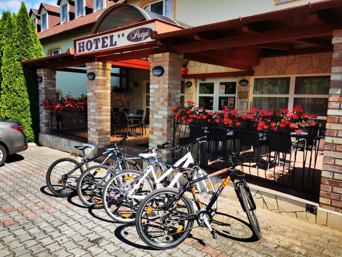 Patyi Etterem Es Hotel Bögöte 외부 사진